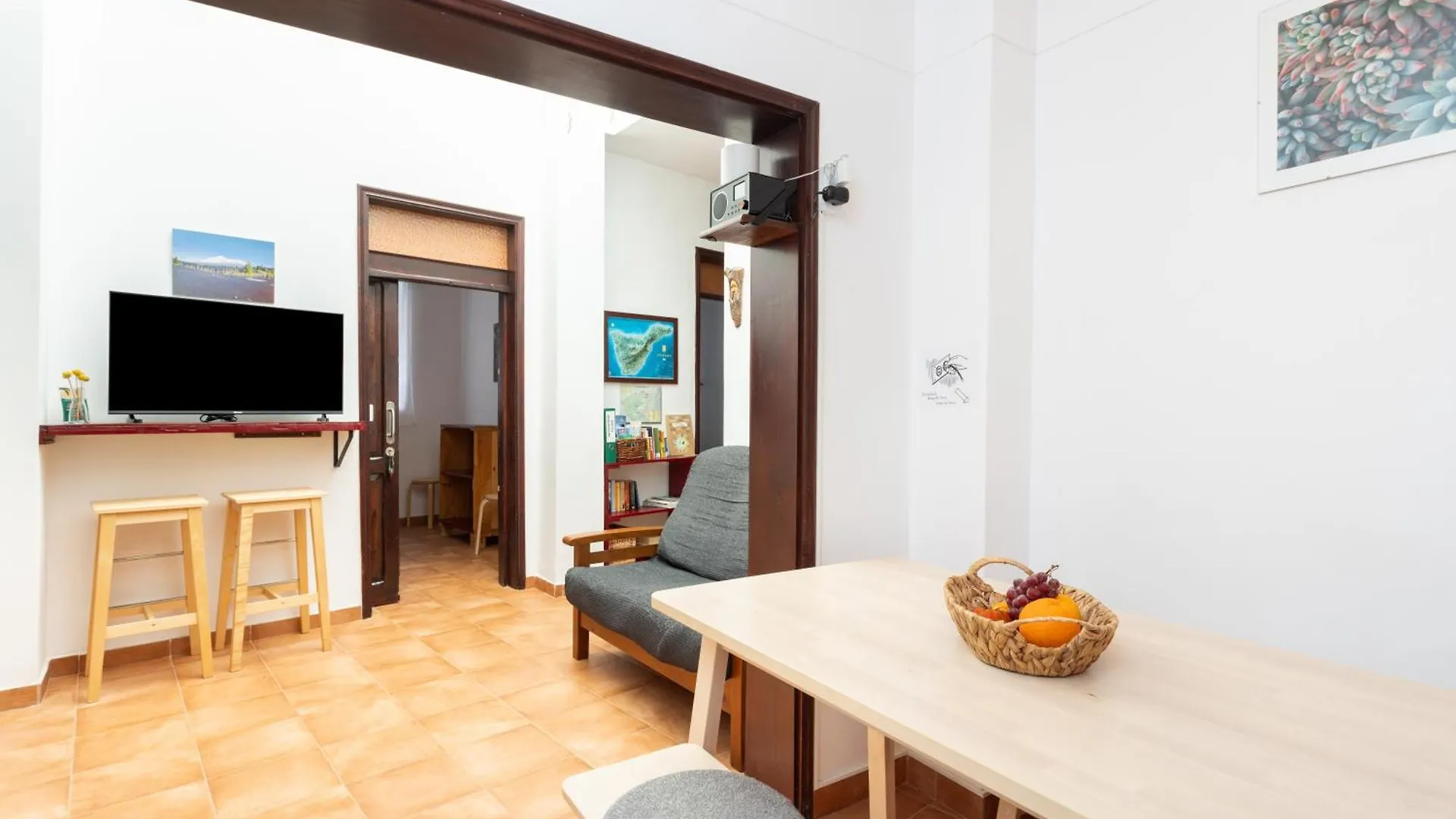Tenohomes Rustic House With Terrace & Nature Views 布埃纳维斯塔城北