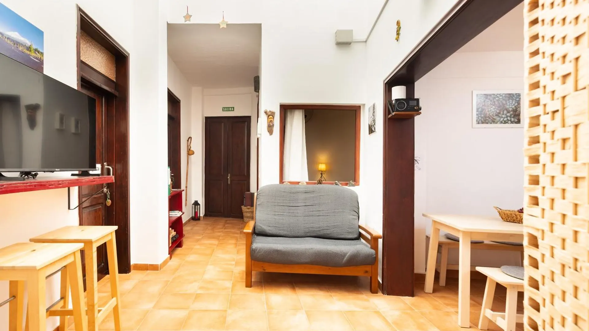 Tenohomes Rustic House With Terrace & Nature Views 布埃纳维斯塔城北 0*,  西班牙